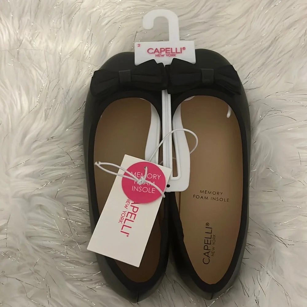 🤩FREE when bundled w/ Reg price item Capelli New York ballet shoes size 2